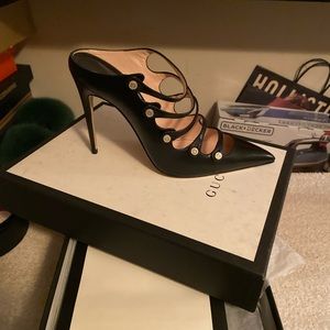 AUTHENTIC GUCCI‼️ Super Sexy Slides‼️